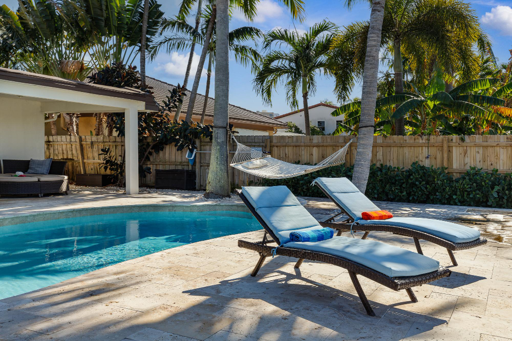  trouver le pool house idéal pour sublimer votre piscine