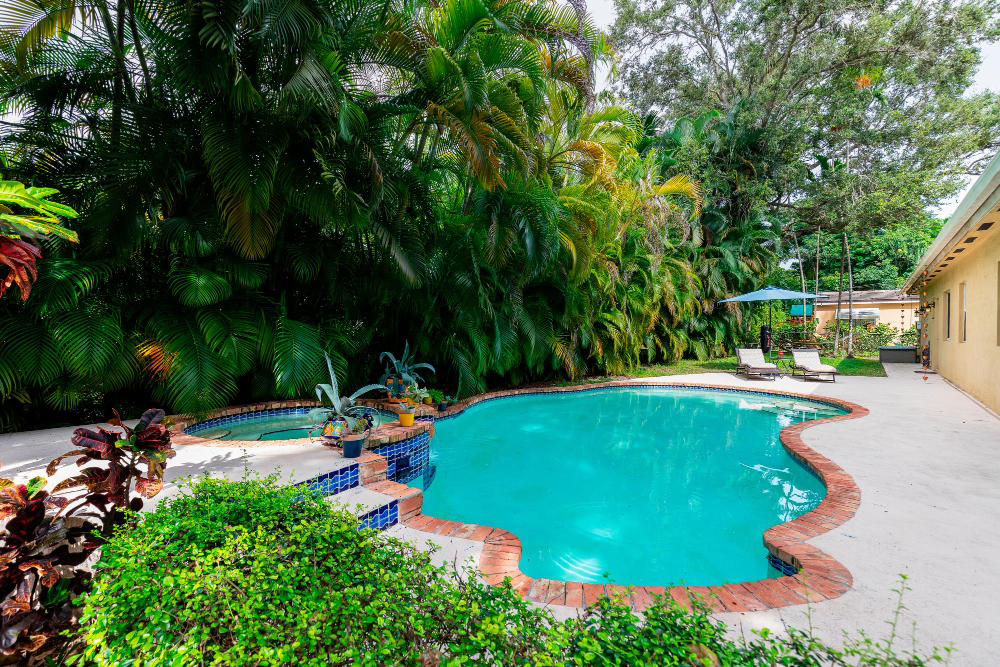 choisir une petite piscine de jardin adaptée à vos besoins