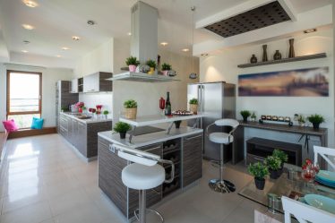 Astuces pour agencer une cuisine ouverte alliant convivialité et praticité