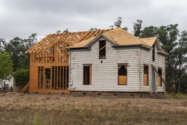 Idées originales pour rénover une maison ancienne efficacement
